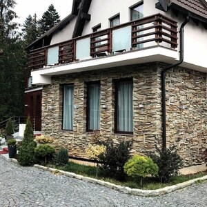 Ardoise Homa 3D Strips | Pierre décorative pour bardage vertical, extérieur-intérieur (10-12/palette)