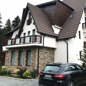 Ardoise Homa 3D Strips | Pierre décorative pour bardage vertical, extérieur-intérieur (10-12/palette)