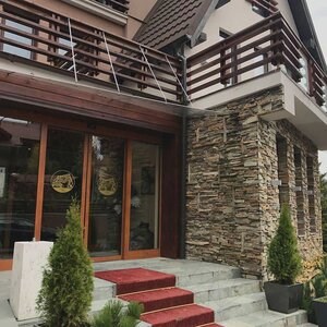 Ardoise Homa 3D Strips | Pierre décorative pour bardage vertical, extérieur-intérieur (10-12/palette)