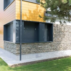 Leisteen gevelbekleding Kavala Strips (Pallet 10-12 m²)