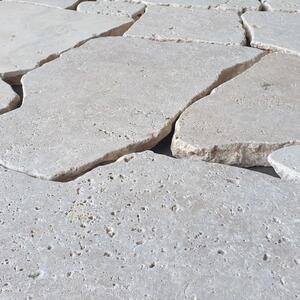 Travertin dégringolé classique Crazy Paving (9-10 pièces/m²)