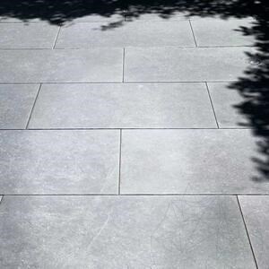 L&#39;ALTRA PIETRA Duomo Bluestone Zwart, 60 x 90 x 2 cm, R11 (antislip)