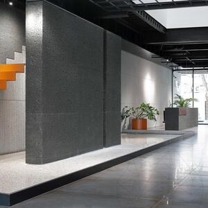 Native Black Lineal Extreem donker ontwerp 2CM plaat