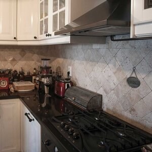 Classic Cross Cut Tumbled Travertin, 10 x 10 x 1 cm - Economie