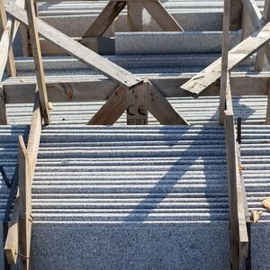 Bianco Sardo gezandstraald graniet: te snijden platen, 2 cm - Artikel voor speciale projecten