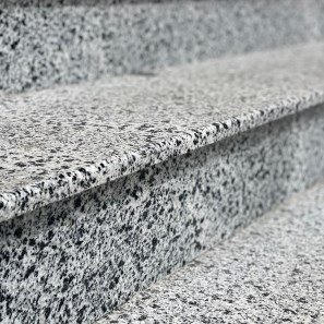 Maatwerk Granit Artico Grey Flammé (Trappen / Vensterbank / Werkblad) 1.8 cm