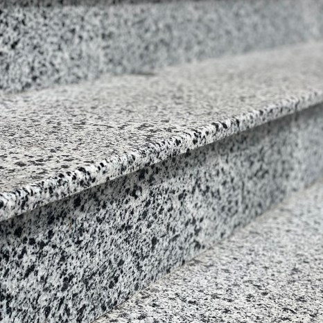 Maatwerk Granit Artico Grey Flammé (Trappen / Vensterbank / Werkblad) 1.8 cm