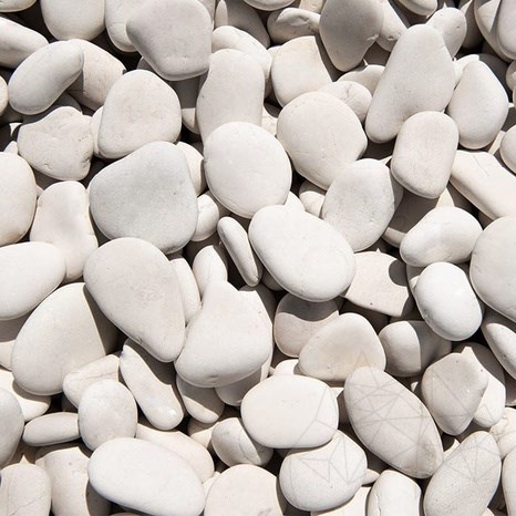 Zak met platte witte kiezels, 20kg