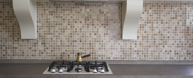 Conseils pour choisir le meilleur dosseret pour la cuisine de votre appartement moderne