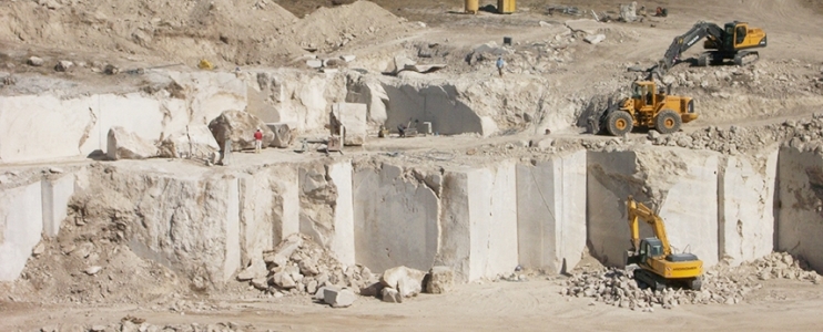 5 raisons de choisir le marbre – le matériau de construction écologique